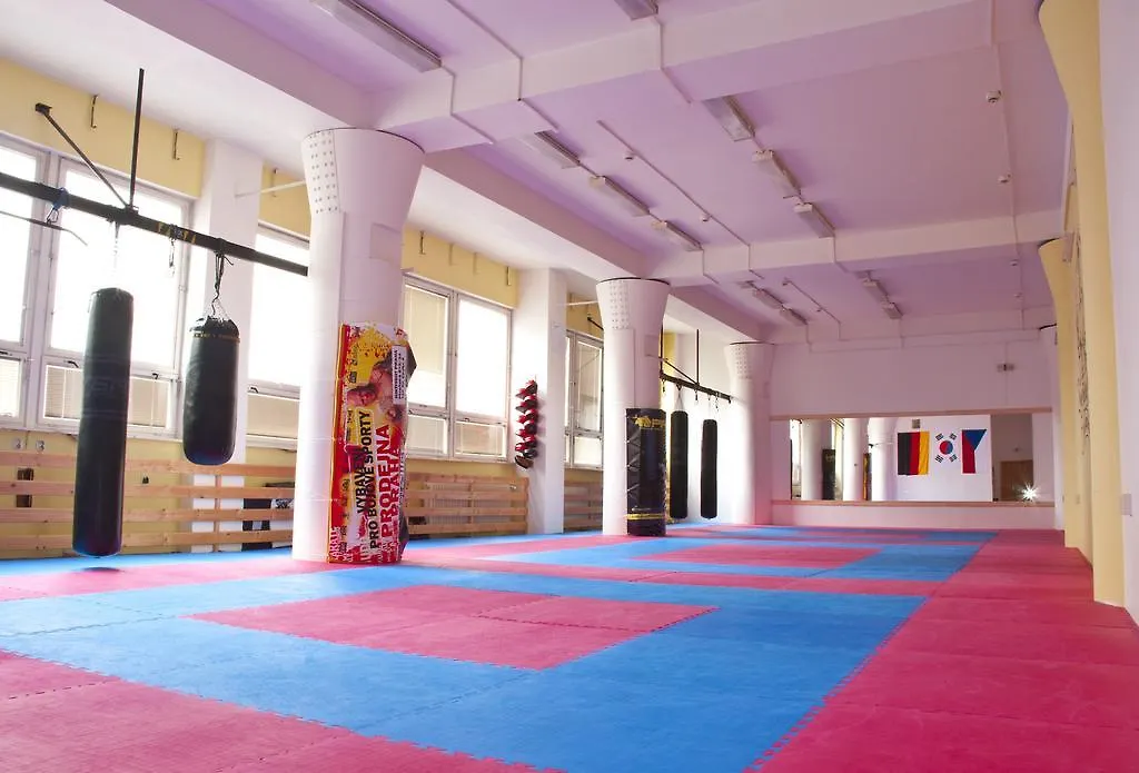 Martial Arts Sleepover Gym Appartamento Praga 0*,